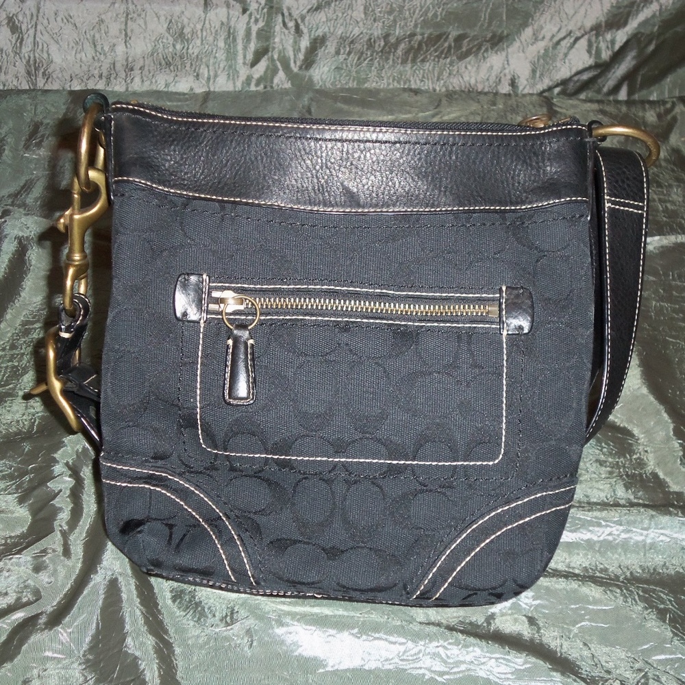 COACH SIGNATURE DUFFLE CROSSBODY/SHOULDER BAG BLAC